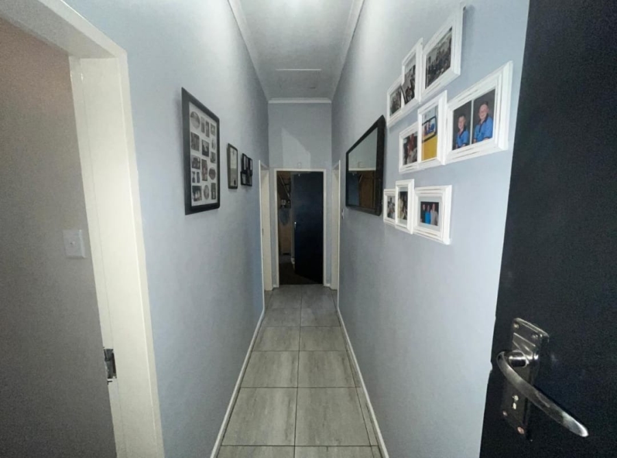 3 Bedroom Property for Sale in Geelhoutpark North West